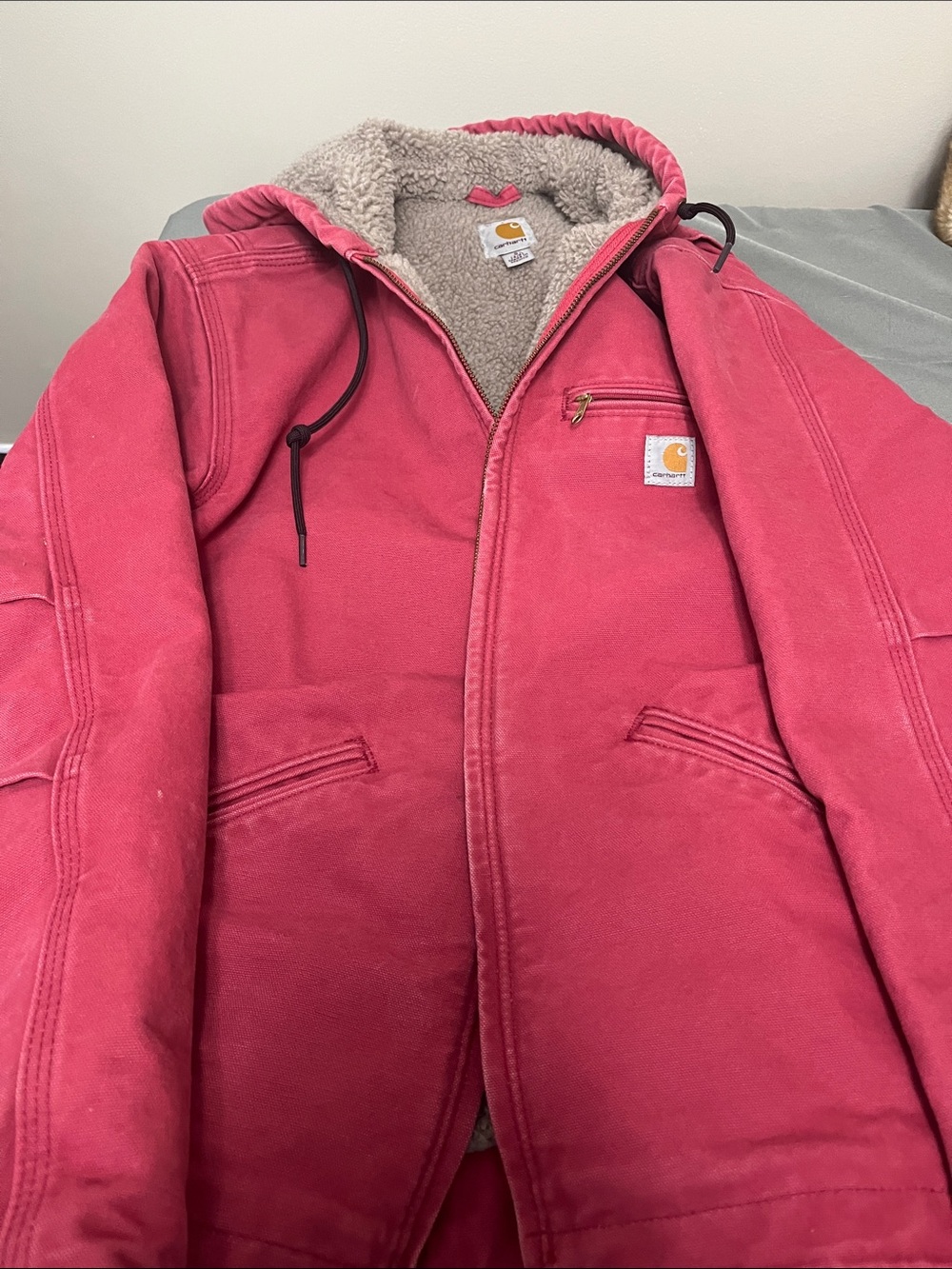 Carhartt women’s Insulated Hooded Work Jacket in Pink